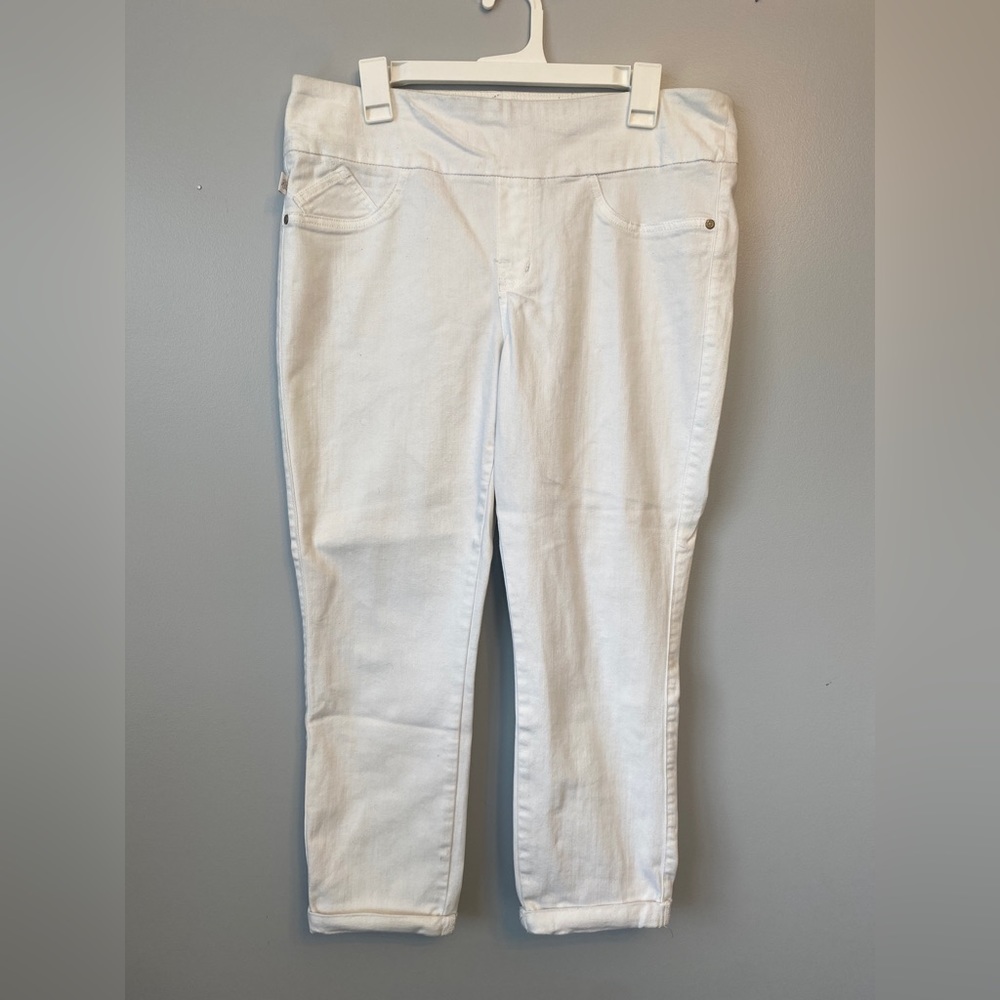 Rock & Republic stretch cropped jeans